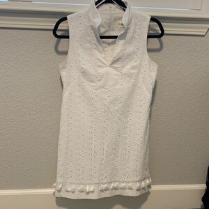 Dress by Eliza J White Sleeveless V-Neck Eyelet fringe detail at hem. Size 6P.